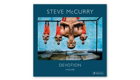 Pico Iyer, Steve McCurry: Hingabe. Prestel 2023, ISBN 978 3 7913 8013 1